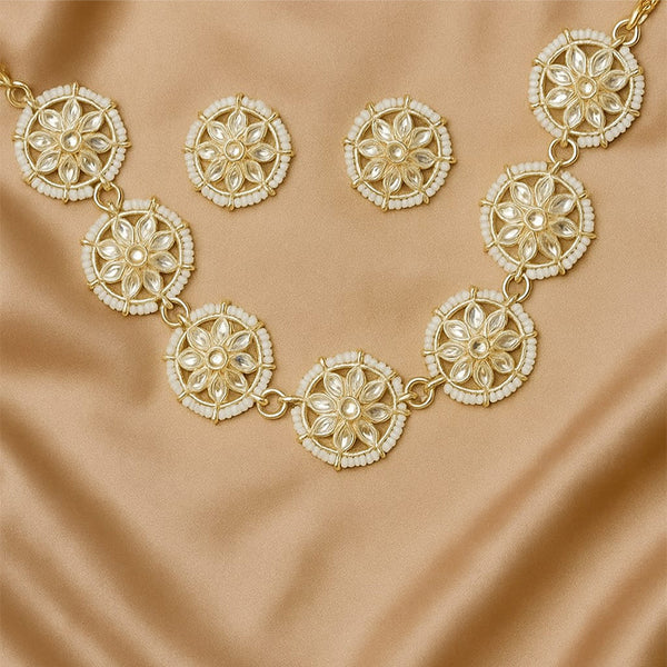 Exquisite Pearl Jewellery set with Matching Earrings