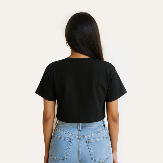 A Trendy and Comfortable Crop T-Shirt Featuring the Bold “Good Vibes Only” Print